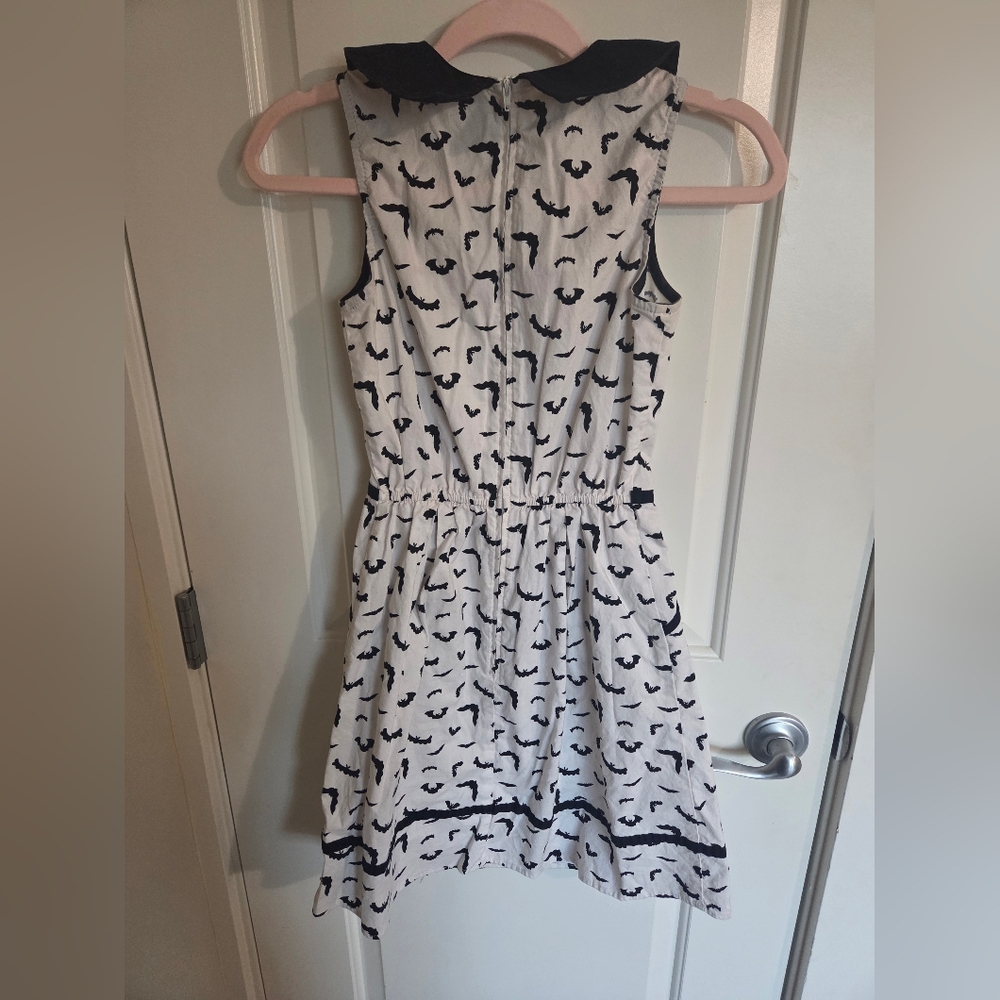 Unique Vintage Retrolicious Black and White Bats Collared Retro Dress - Picture 3 of 4